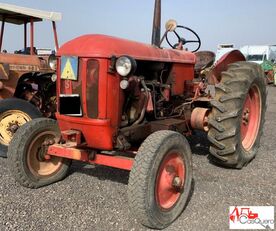 kolový traktor Barreiros R500 pro díly
