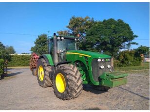 kolový traktor John Deere 8430
