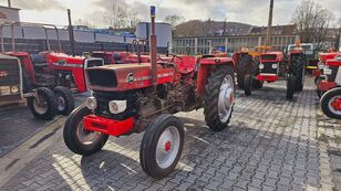 kolový traktor Massey Ferguson 158