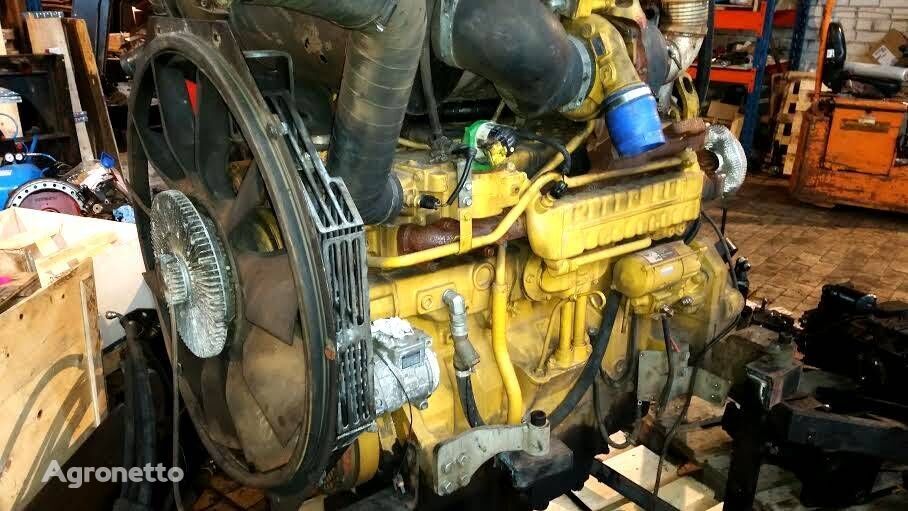 motor pro kolového traktoru John Deere 1470D
