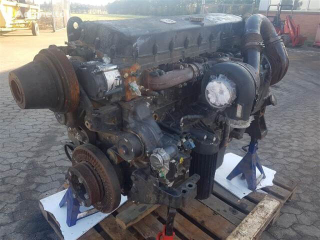 motor IVECO F3CE0684E pro sklízecí mlátičku New Holland New Holland CR9090 sælges