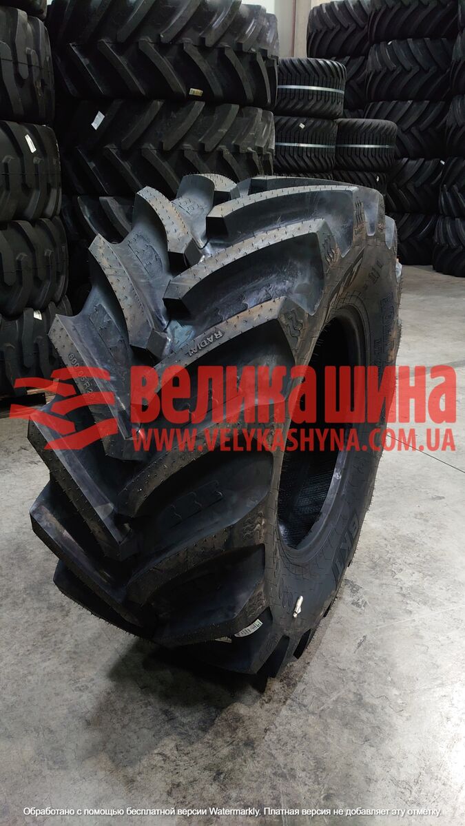 nový pneumatika pro traktor BKT 650/65R42