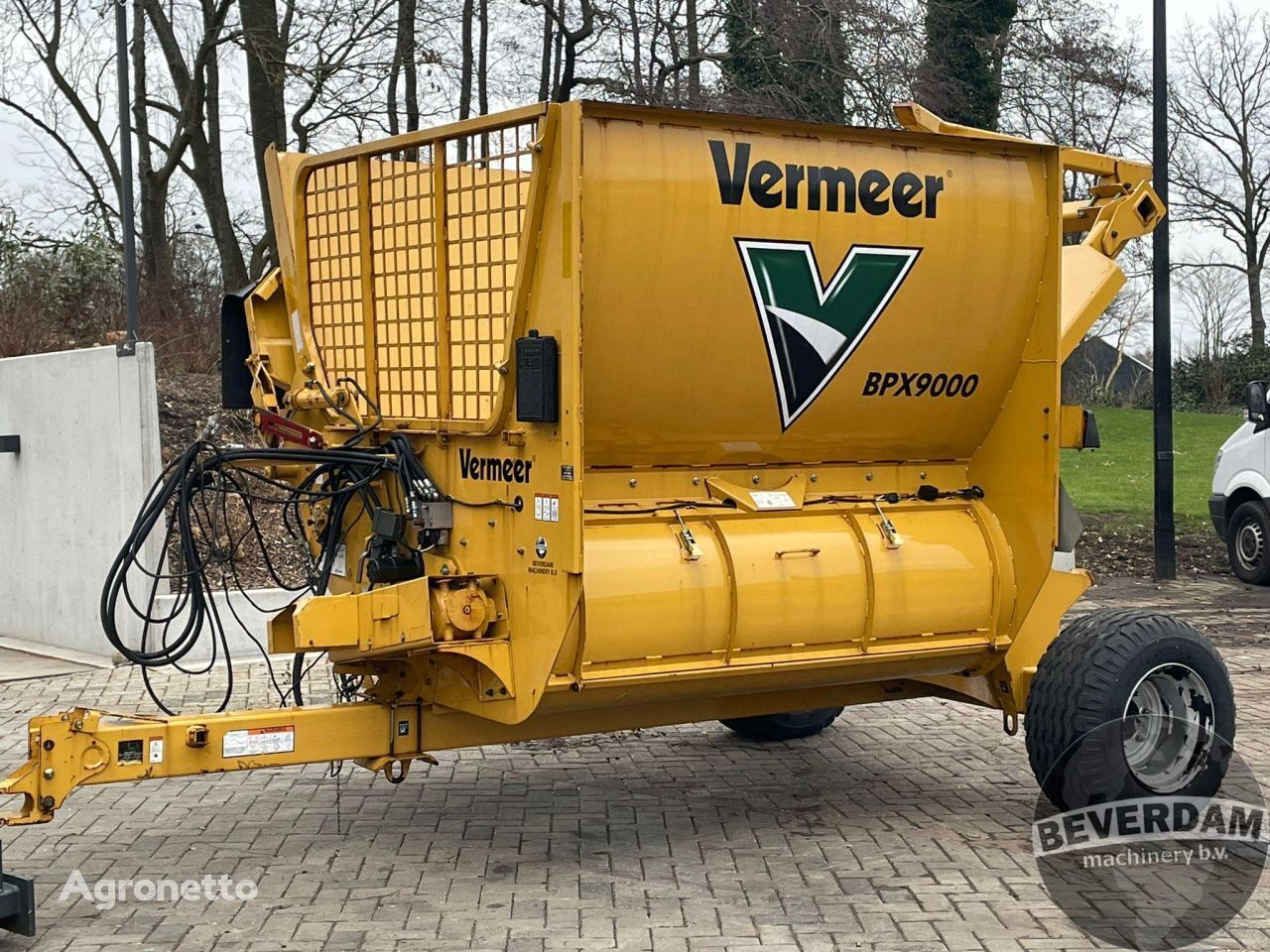 řezačka slámy Vermeer BPX 9000 stroblazer